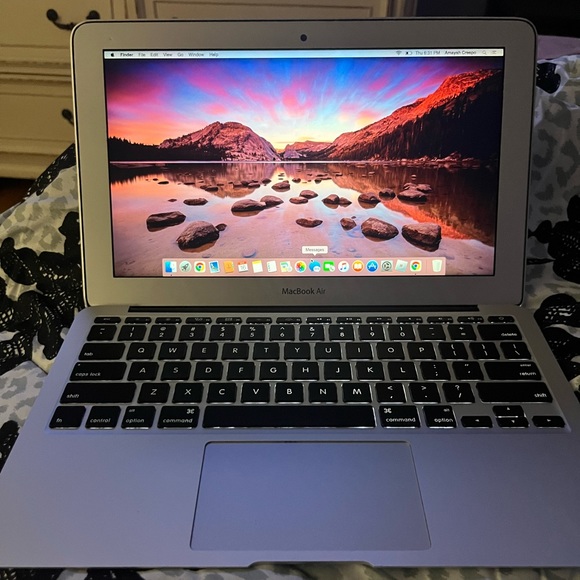 Apple Mac Book Air 11
